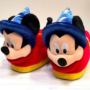 New Limited Edition D23 Mickey Sorcerer Slippers